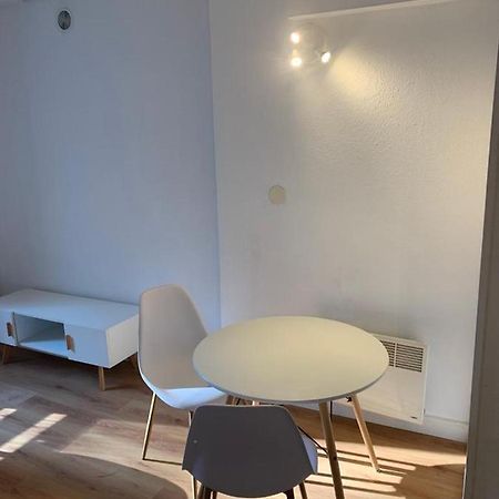 Domene Studio Terrasse Parking Apartment Bagian luar foto